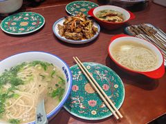 -东大桥小国抻面烧烤(长通路店)
