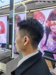 -藤野造型烫发染发