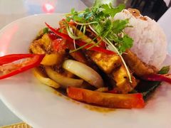 -Lanterns Vietnamese Restaurant