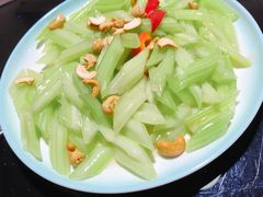 -人民公社铁锅炖·东北菜(卫国道店)
