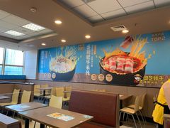 大堂-灵芝妹子海鲜米线(香炉礁山姆店)