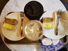 -星巴克臻选(深圳龙华红山天虹店)