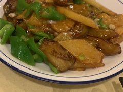-鹤乡东北菜(崮山路店)
