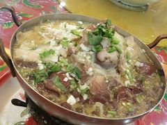 -闯关东东北农家菜(崂山石老人店)