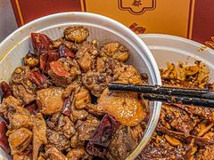 -鑫记婆婆兔·成都特产·兔头手撕兔(太古里店)