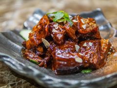 -河畔春天时尚餐厅