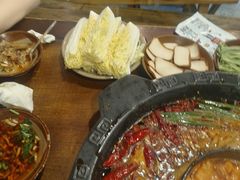 -黄潇洒老火锅(九眼桥宏济巷店)