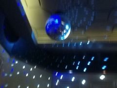 -唛客疯量贩式KTV(金飞达广场店)