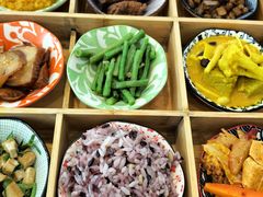 -轻蔬不用等·素食(江苏路店)