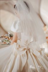 -拉瑞娜LaReine婚纱礼服高级定制