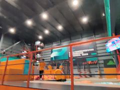 -极限PLAY运动娱乐新世界·团建派对潮玩休闲馆·室内蹦极高空游乐园