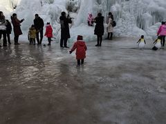 -大平台龙居瀑布旅游区