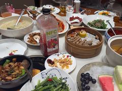-泓历皇朝酒店(东亭店)