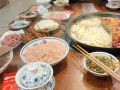 -憨铁匠火锅(红山6979店)