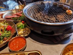 -草家酱蟹炭火烤肉店(珲春南路一店)