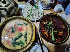 -乡土特色.冷锅鱼.牦牛肉汤锅