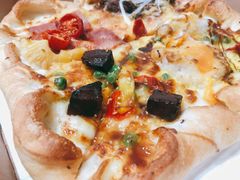 大宴金作芝心四合一比萨-必胜客(龙泉万达店)