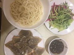 -黑八私房老北京炸酱面