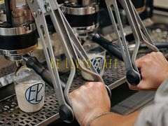 -Be Lived Cafe比例咖啡(摩天轮店)