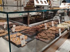 面包甜点陈列柜-Laderach 莱德拉(上海环贸iapm店)