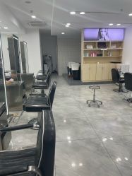 -Coo Hair salon