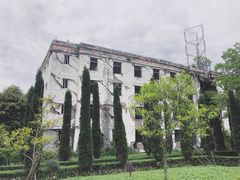 -四川汶川特大地震漩口中学遗址