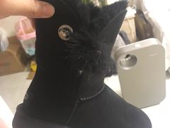 -UGG(燕莎奥特莱斯购物中心店)