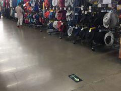 -迪卡侬(南二环店)