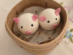 萌猪流沙包-翠园(广州太古汇店)