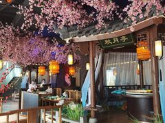 -荷塘秋月·本帮江浙菜(国权路店)