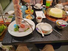 -得意咚瓜·顺德鱼生·冬瓜火锅(深圳首店)