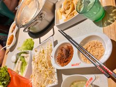 -浪里寻·臻牛养生牛肉火锅(方圆荟店)