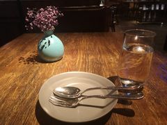 餐具摆设-Carbon莫卡哆·意大利复古集市餐厅(杭州大厦店)