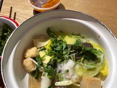 -小蛮椒麻辣烫·麻辣拌(青浦宝龙店)