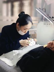 -靓芙泉专研痘痘肌