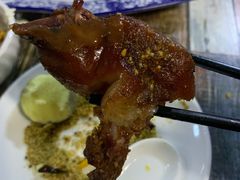 坑烤猪蹄-吉顺坑烤