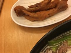 卤鸡爪-三千粉牛肉米粉(来客茂店)