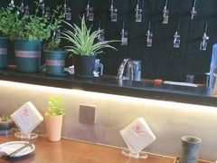 -8PINTS八品脱·日料·烧鸟·精酿小酒馆(莘庄店)