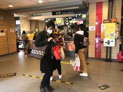 等位区-麦当劳(祈年大街店)