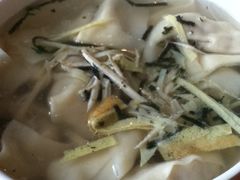 三鲜馄饨-王興記(中山路店)
