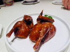 脆皮烤乳鸽-御宝轩(益丰·外滩源店)