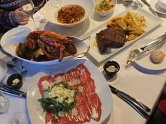 -Top Of Vancouver Revolving Restaurant