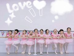 -小芳舞蹈团·少儿舞蹈·中国舞(龙江校区)