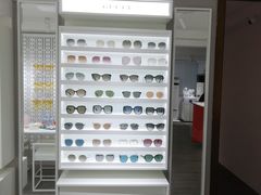 -目艮眼镜SHOWROOM(品牌集合店)