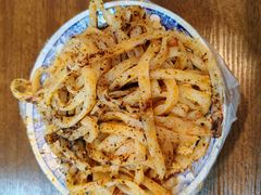 -牡丹广场薛栓子擀面皮大王