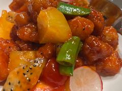 鲜果咕咾鸡球-玫瑰厅上海菜(兴国路店)