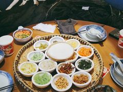 -包整·丝娃娃(一览甲秀楼风景店)