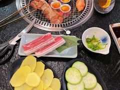 -炙忧烤肉屋(中国铁建广场店)