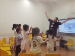 -英孚教育青少儿(昆城广场中心)