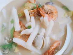 海鲜年糕汤-老外婆·渔村(恒一广场店)